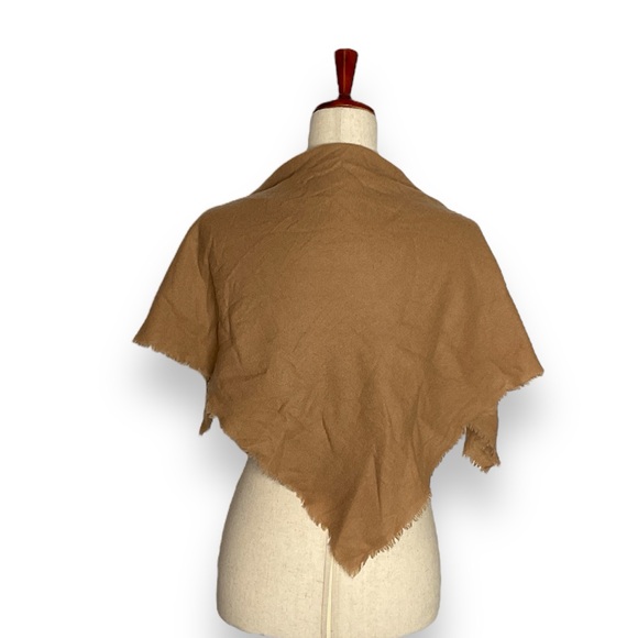 Everlane Accessories - NWT Everlane Camel Tan Cashmere Square Bandana Scarf One Size
